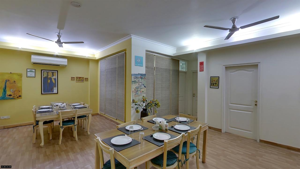 Colonel's Retreat At The Airport Bed & Breakfast Delhi (National Capital Territory of India)