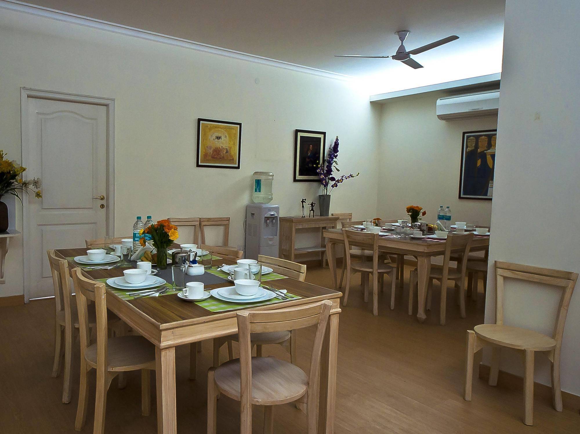 Colonel's Retreat At The Airport 3*